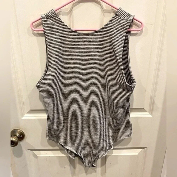 American Eagle‎ Striped Bodysuit size XL - Picture 1 of 8